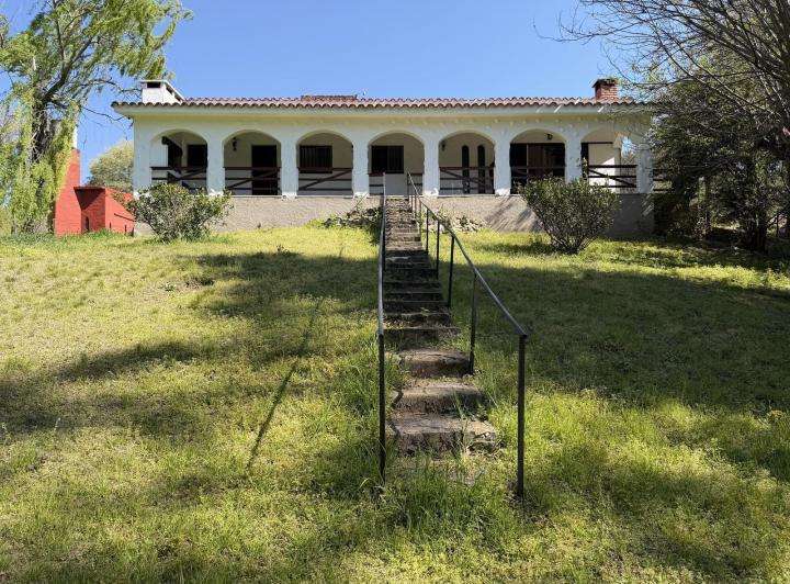 Casa · 150m² · 4 Ambientes · 2 Cocheras