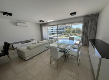 Departamento · 173m² · 4 Ambientes · Departamento en Venta en Bouquet.