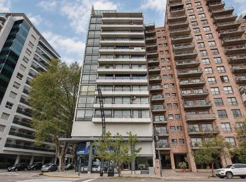Oficina comercial · 120m² · 1 Cochera · Muy Buen Apto Profesional en Excelente Torre Sobre La Av del Libertador. Lus Natural. Una Cochera.