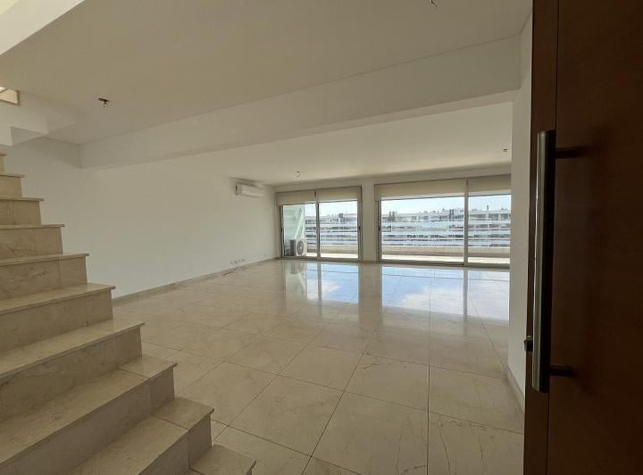Departamento · 243m² · 5 Ambientes