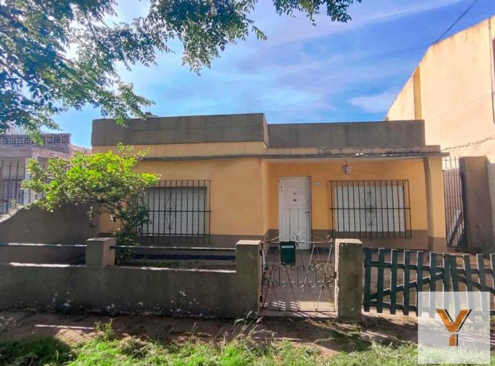 Casa · 115m² · 4 Ambientes · 1 Cochera