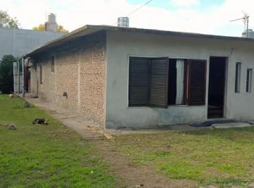 Departamento · 101m² · 4 Ambientes · 1 Cochera · Departamento en Venta - 3 Dorm. 4 Baños - Cochera - 524 m² - Merlo