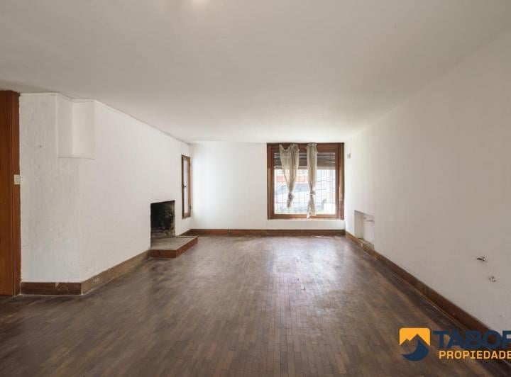 Casa · 314m² · 5 Ambientes · 1 Cochera