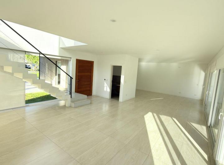 Casa · 204m² · 4 Ambientes