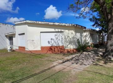 Casa · 138m² · 6 Ambientes · 1 Cochera · Venta Casa | 3 Habitaciones | Barrio Dos Hermanos