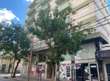 Departamento · 94m² · 3 Ambientes · 1 Cochera · Departamenento en Alquiler en Pleno Centro