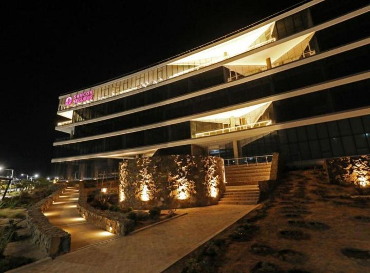 Oficina comercial · 1000m² · 2 Ambientes · 1 Cochera