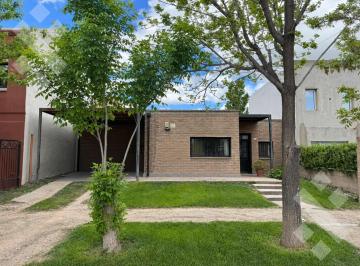 Casa · 119m² · 4 Ambientes · 1 Cochera · Venta | Casa de 3 Dorm. | B° Spino Florido II | Cipolletti