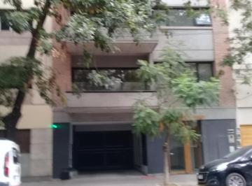 Departamento en Alquiler de 3 ambientes Caballito Sur · Noveno Piso, Vista Panorámica, Frente y Contrafrente, edificio con Diseño