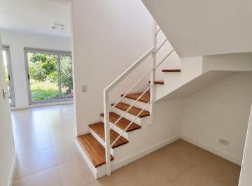 Departamento · 101m² · 4 Ambientes · 2 Cocheras · Departamento Duplex 4 Amb con Jardin en Alquiler en Casas del Sendero, Nordelta