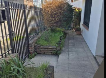 Casa · 100m² · 2 Dormitorios · 2 Cocheras · Casa en Distrito Roldan - Barrio Abierto