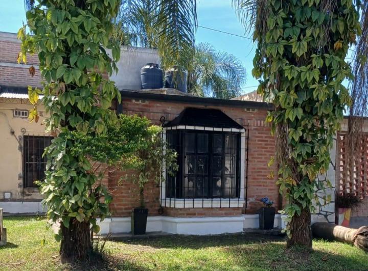 Casa · 250m² · 3 Ambientes · 1 Cochera