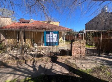 Casa · 211m² · 5 Dormitorios · 3 Cocheras · Venta en Block/ Chalet 4 Ambientes con Dpto. 2 Amb. / Mar del Plata