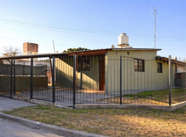 Casa · 75m² · 2 Dormitorios · 1 Cochera