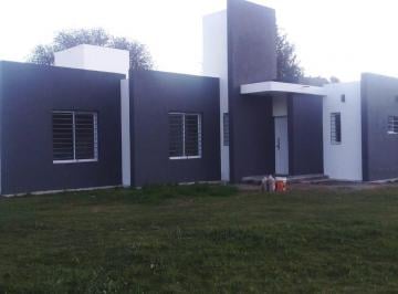 Casa · 80m² · 4 Ambientes · Se Vende Casa 2 Dorm., Moderna en Santa Maria de Punilla, Terreno 300 m²