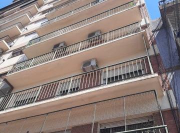 Departamento de 4 ambientes, Vicente López · Departamento de 4 Ambientes en Venta con Balcón Corrido. Inmejorable Ubicación.