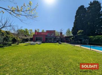 Casa · 230m² · 7 Ambientes · 2 Cocheras · Casa Para Alquiler de Verano en Bella Vista - Enero con Año Nuevo