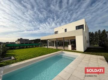 Casa · 500m² · 4 Ambientes · 2 Cocheras · Casa en Barrio Cerrado Senderos I Nuevo Bella Vista