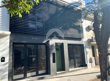 Local comercial · 98m² · 2 Ambientes · Gran Local en Barrio Candioti Sur