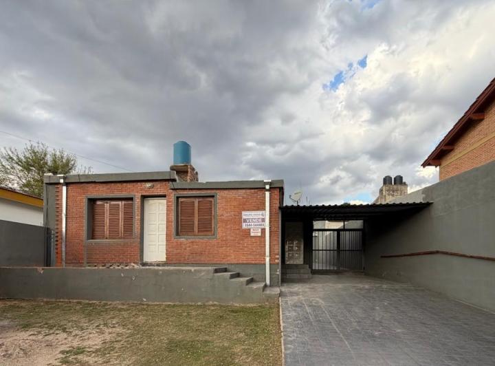 Casa · 110m² · 7 Ambientes · 2 Cocheras