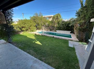 Casa de 6 ambientes, Ciudad de Mendoza · Casa en Alquiler Barrio Dalvian