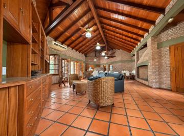 Casa · 205m² · 3 Ambientes · 2 Cocheras · Venta - Casa - La Tatenguita - Country - Dos Lotes