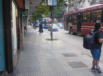 Local comercial de 1 ambiente, Caballito · Venta C/ Renta Local Comercial Caballito 47 m² Zona Transitada