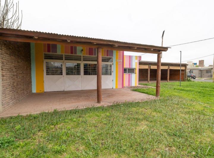 Casa · 77m² · 1 Ambiente · 2 Cocheras