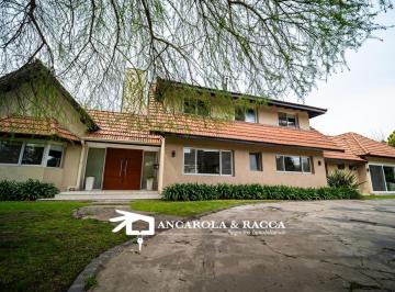 Casa · 1500m² · 5 Ambientes · 1 Cochera · Casa en Venta en Country San Diego