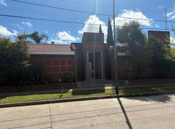 Foto · Casa en Alquiler – Hilarión Plaza 3590