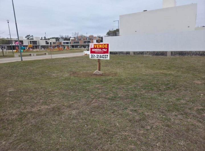 Terreno · 360m²