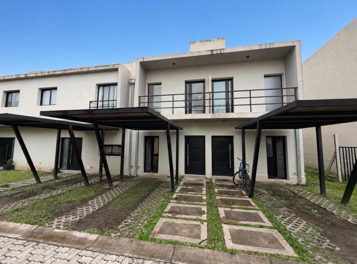 Casa · 98m² · 2 Ambientes