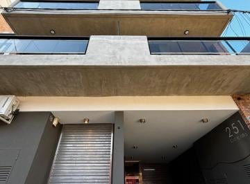 Departamento de 2 ambientes, Rosario · Un Dormitorio. Al Frente. Semi Estrenar. Quincho. Parrillero. Excelente Zona