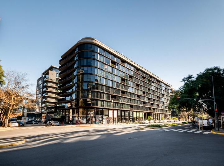 Departamento 2 Amb Den en Alquiler Lumiere Blvd Madero 71 m² Amenities Cochera