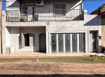 Casa · 218m² · 5 Ambientes · 1 Cochera · Casa en Venta – Barrio Santa Rita | 2 Viviendas en 1