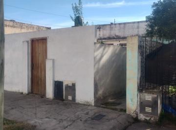 PH de 4 ambientes, Avellaneda · Sarandí, Avellaneda, Vendo Casa en PH Buen Estado Fondo Libre Oportunidad