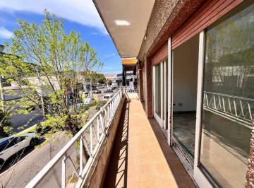 PH · 61m² · 3 Ambientes · Venta PH 3 Ambientes con Terraza y Parrilla