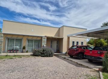 Casa · 171m² · 3 Ambientes · 2 Cocheras · Se Vende Casa 2 Dorm, La Campigna, Gral. Roca