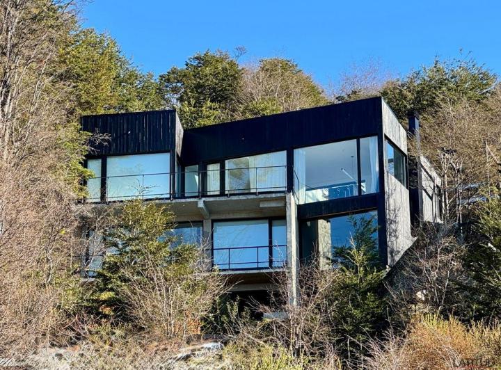 Casa · 163m² · 5 Ambientes · 1 Cochera