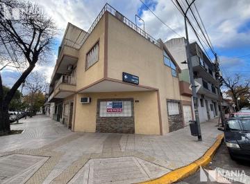 Casa · 138m² · 4 Ambientes · 1 Cochera · Casa en Liniers