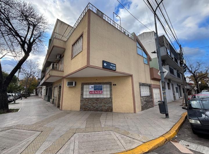 Casa · 138m² · 4 Ambientes · 1 Cochera
