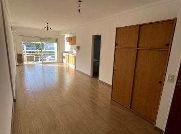 Departamento de 1 ambiente, Villa Urquiza · Amplio Monoambiente con Balcon, Excelente Estado y Muy Luminoso