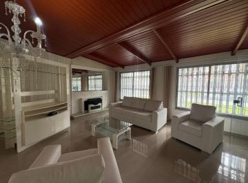 Casa de 3 ambientes, Córdoba · Gran Oportunidad - Villa Belgrano - Venta Casa 2 Dorm + Dependencia de Servicios - Cochera 2 Autos