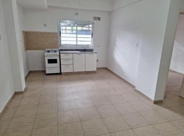 Departamento de 2 ambientes, Lomas de Zamora · Departamento Dos Ambientes con Cochera Cubierta