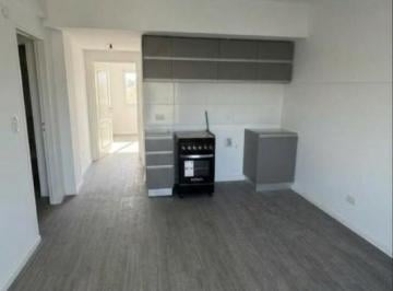 Departamento · 77m² · 4 Ambientes · Alquiler - 4 Ambientes en Tercer Piso a Estrenar con Balcones y Terraza - Caseros