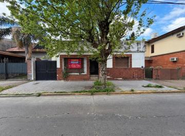 Casa · 154m² · 4 Ambientes · 4 Cocheras · San Martin Venta Casa 3 Amb con Depto de 2 Amb Apto Credito