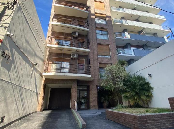 Departamento · 40m² · 2 Ambientes · 1 Cochera