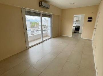 Departamento de 2 ambientes, Vicente López · Av Maipú 3156 - 2 Ambientes - 45 m² Totales - Balcón - Olivos
