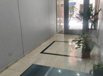 Departamento de 1 ambiente, Barrio Norte · 1 Ambiente Frente Balcon! Impecable! Buena Ubicacion!