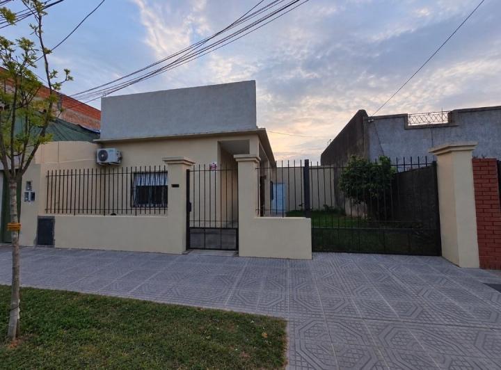 Casa · 90m² · 3 Ambientes · 1 Cochera